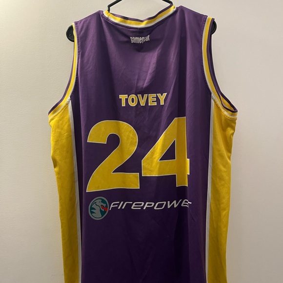 Basketball jersey size 2XL- good for XL oversized - Picture 2 of 2